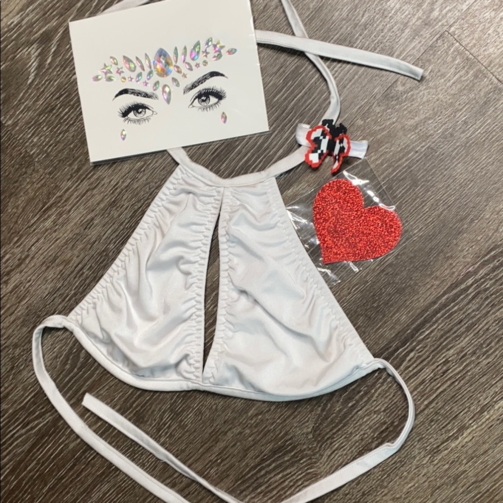 White keyhole rave top